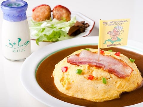 SUNUSU cafe east|フードご注文で会計金額から100円引き