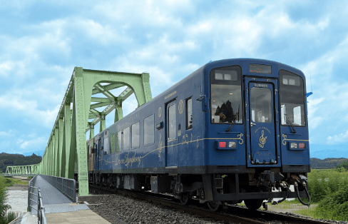くま川鉄道（人吉温泉駅〜湯前駅）が2日間乗り降り自由！人吉球磨を遊び尽くす、お得な満喫チケットです。