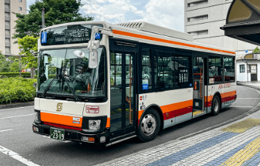 土日祝日のおでかけ・観光に!名阪近鉄バスの運行する路線が1日乗り放題になるモバイル限定フリーきっぷです。